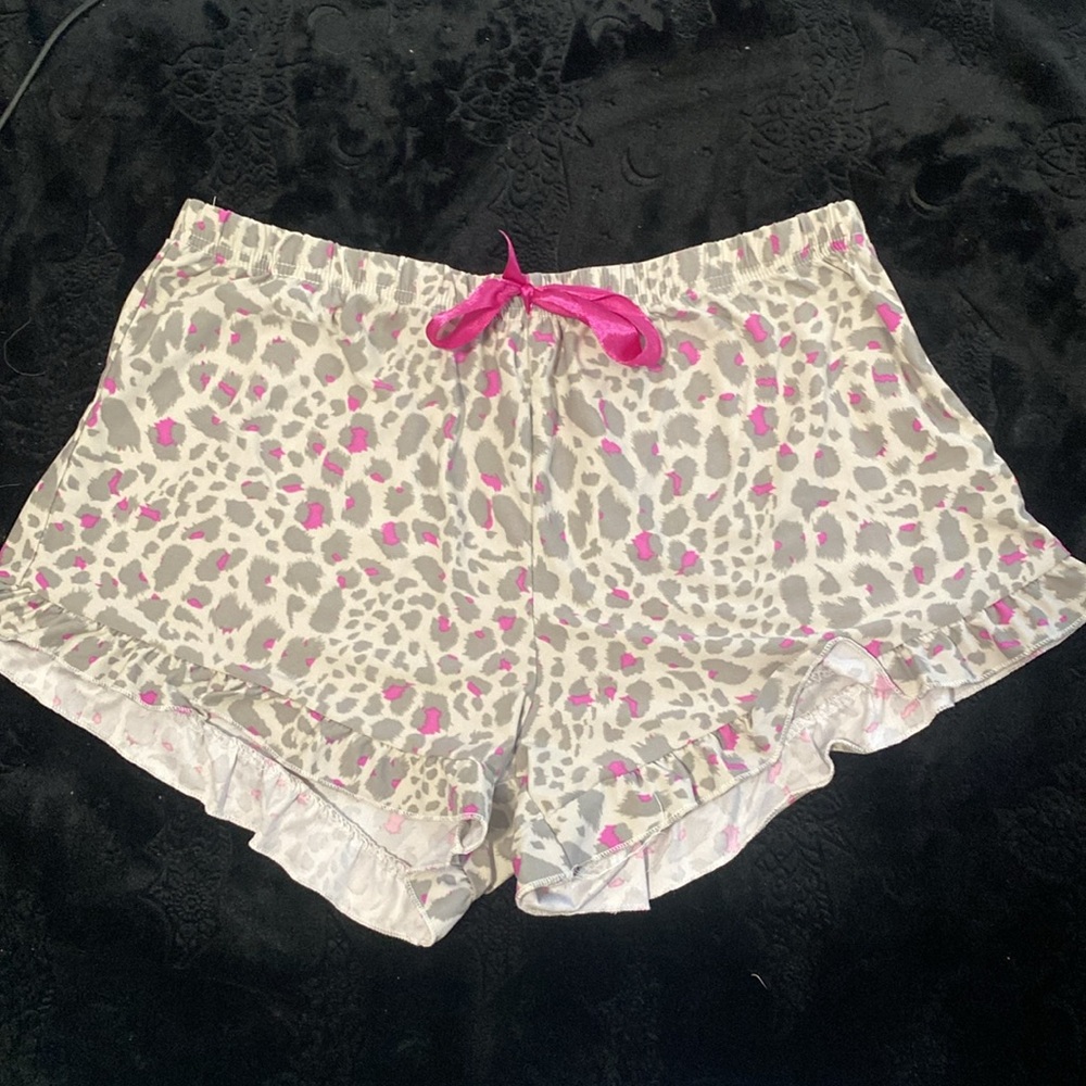 y2k ruffle shorts